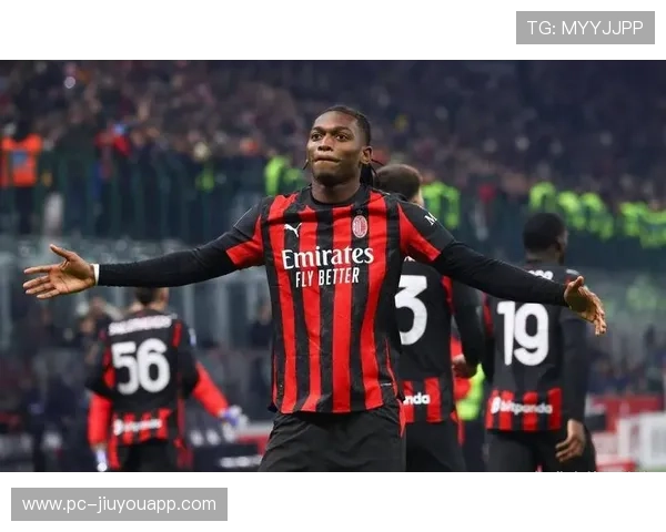 意甲米兰内外联动出彩，红黑军团稳住榜首