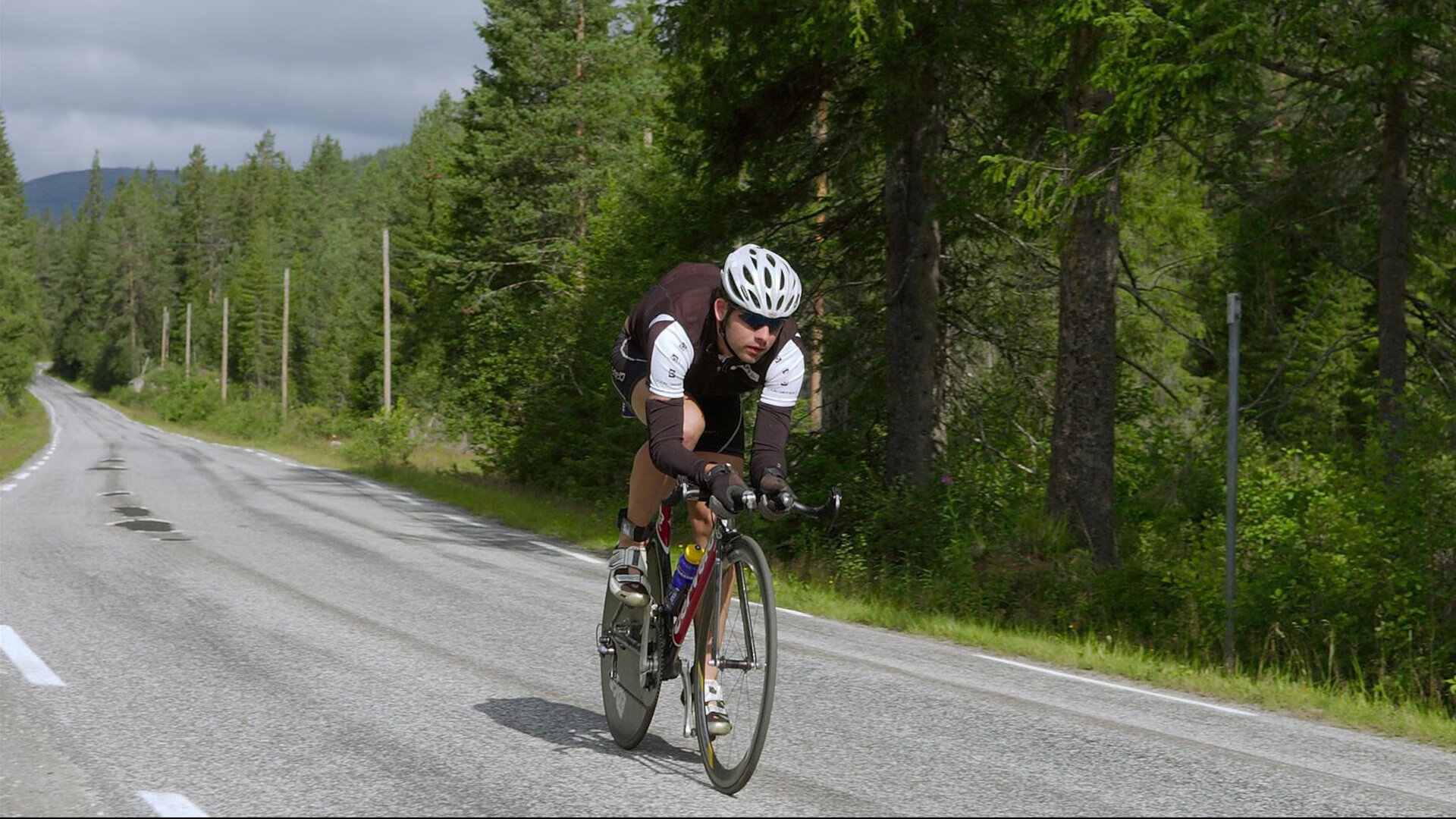 德国选手斯文·施瓦茨决赛奋力一搏，凯文施瓦茨