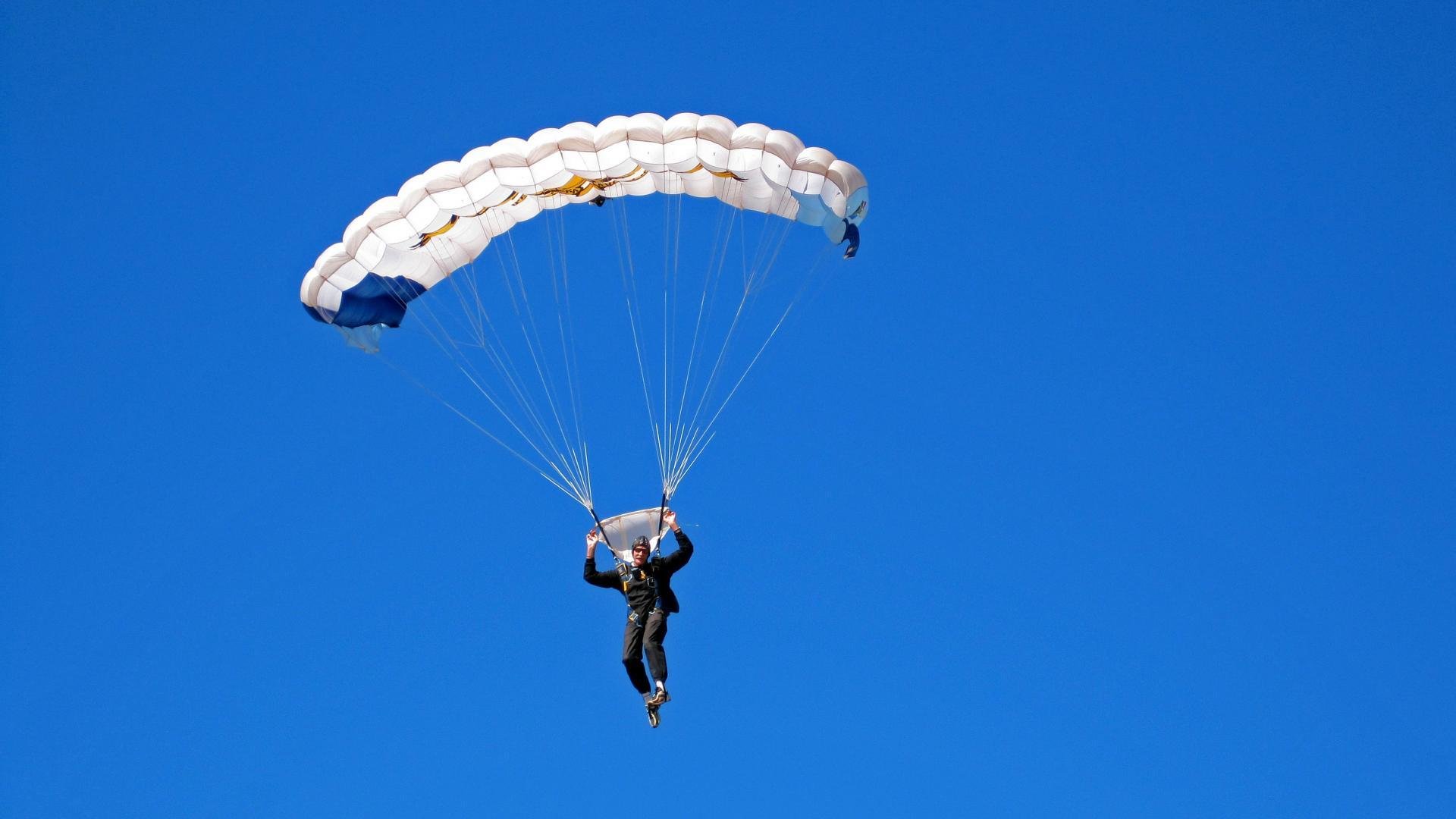 帮主郑重：美联储降息信号明确，中长线布局窗口打开，美联储降息降得什么息